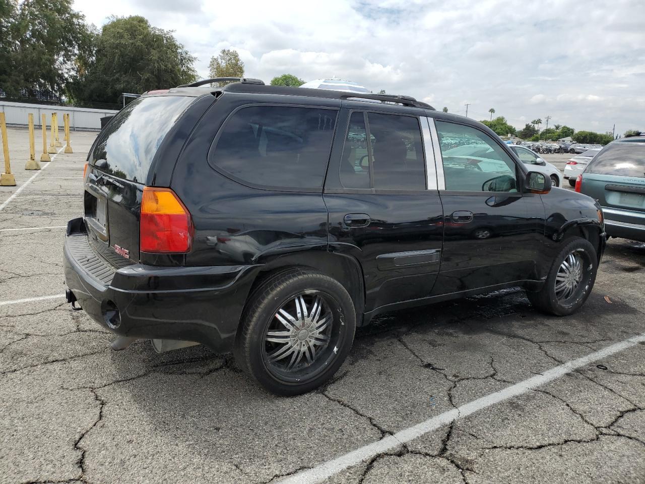 2002 GMC Envoy - Image 3