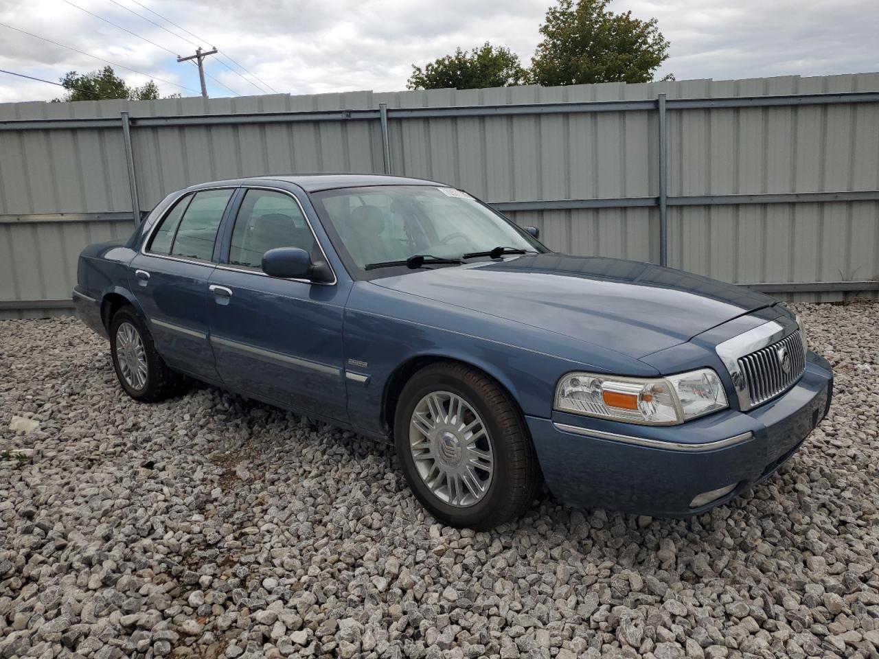 2010 Mercury Grand Marquis Ls - Фото 4
