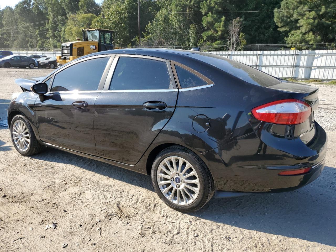 2014 Ford Fiesta Titanium - Image 2