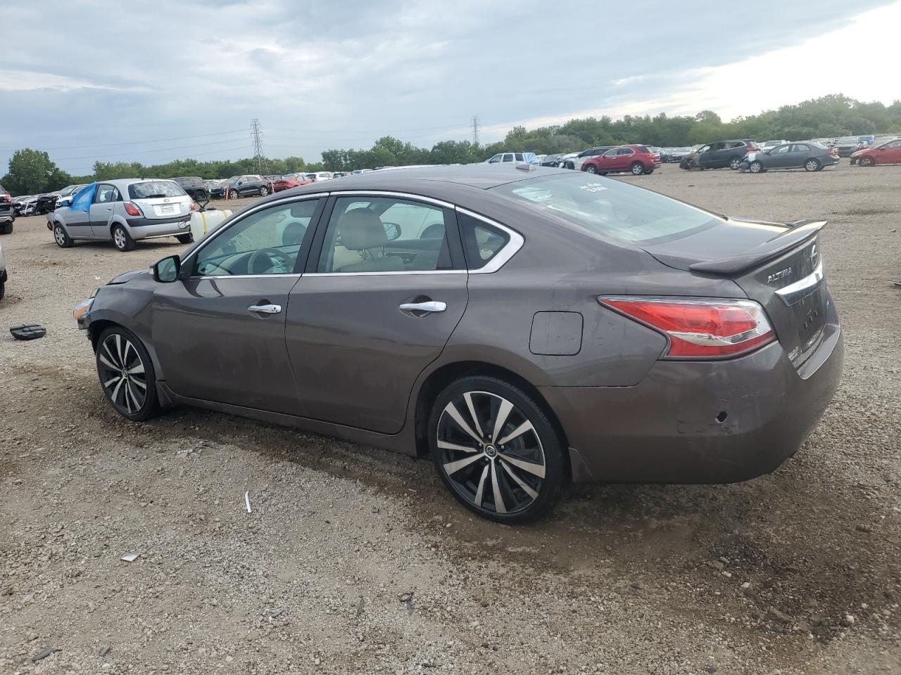 2014 Nissan Altima 2.5 - Image 2