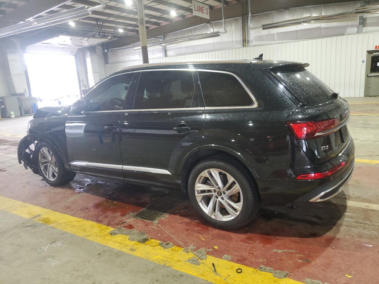 2023 Audi Q7 Premium - Image 2