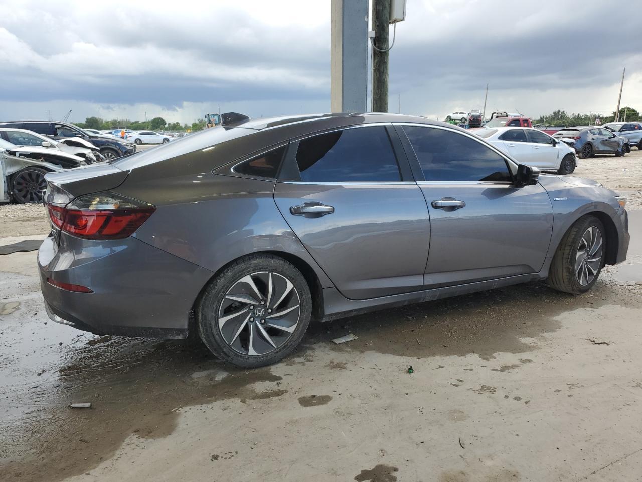 2019 Honda Insight Touring - Image 3