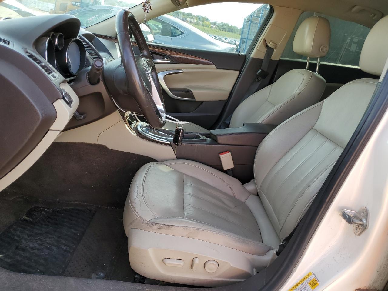 2012 Buick Regal - Image 7