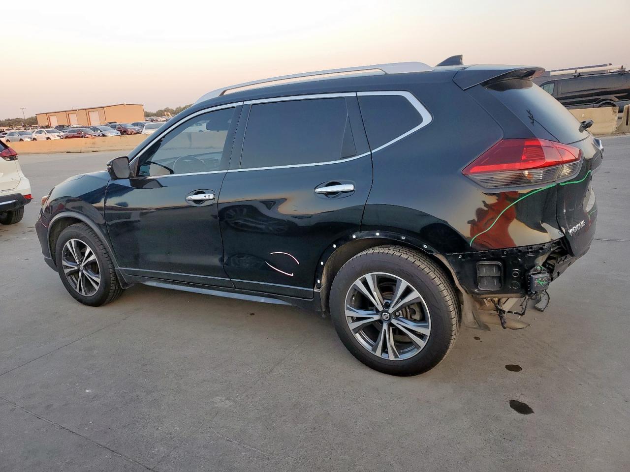 2019 Nissan Rogue S - Фото 2