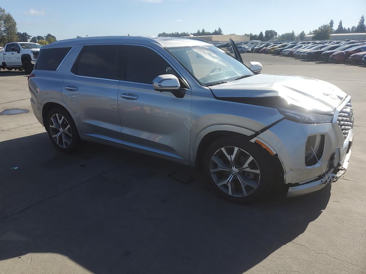 2022 Hyundai Palisade Limited - Image 4