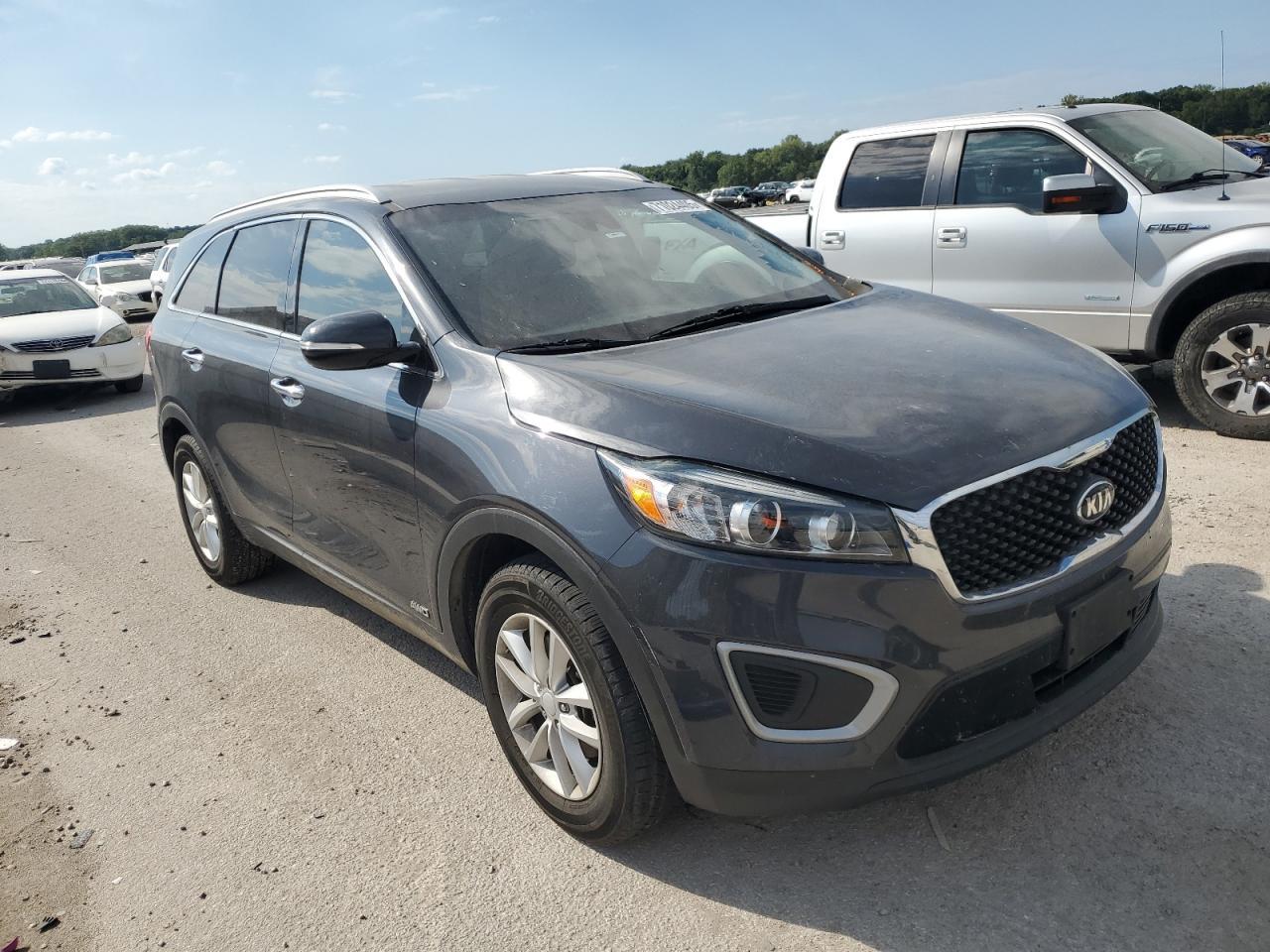 2017 Kia Sorento Lx - Image 4