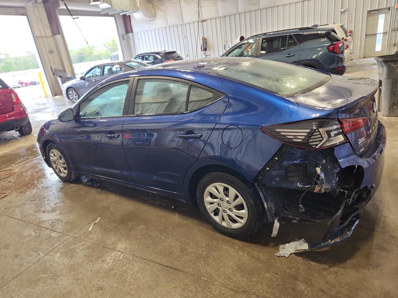 2020 Hyundai Elantra Se - Фото 2