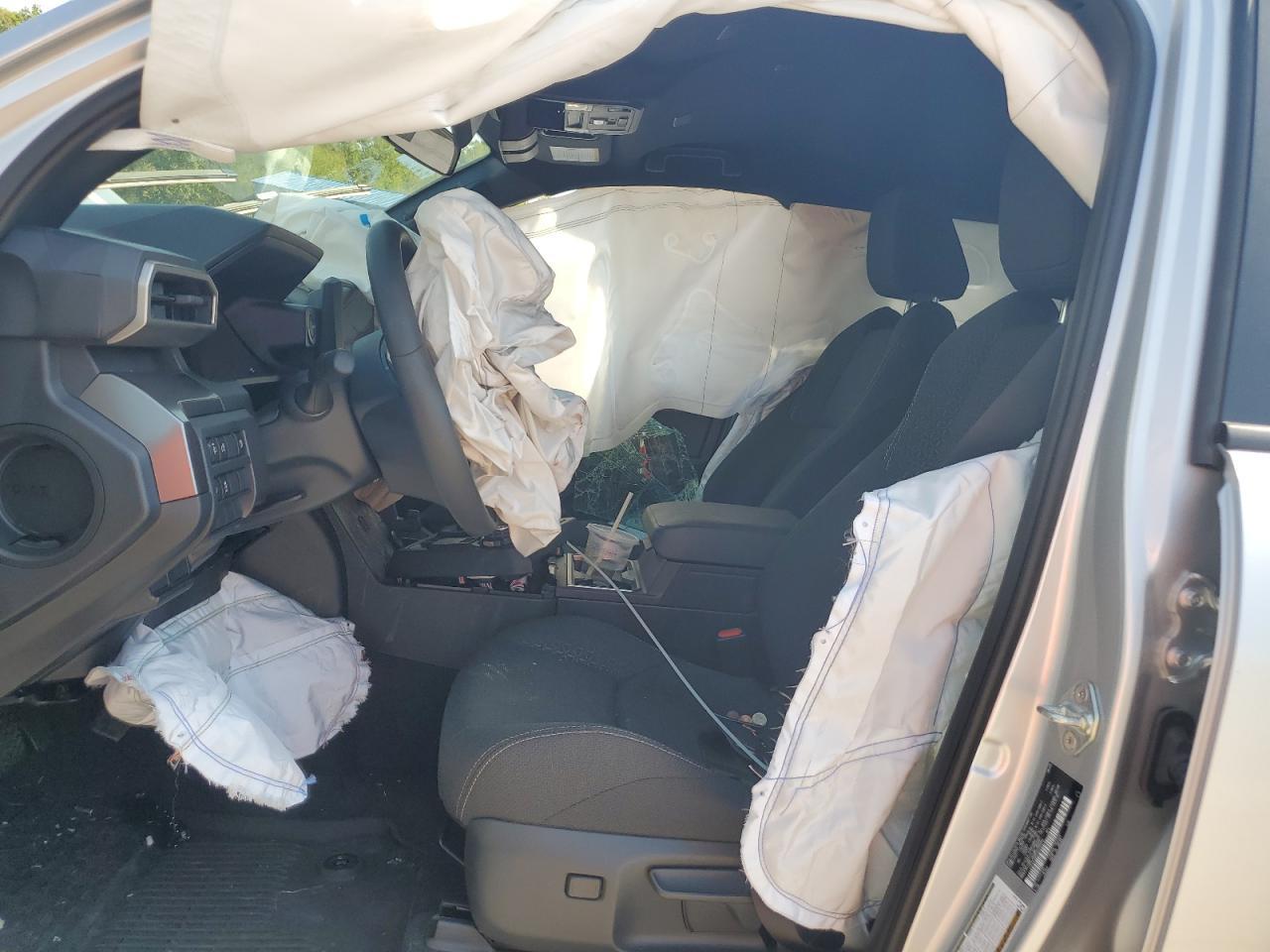 2025 Toyota 4Runner Sr5 - Image 7