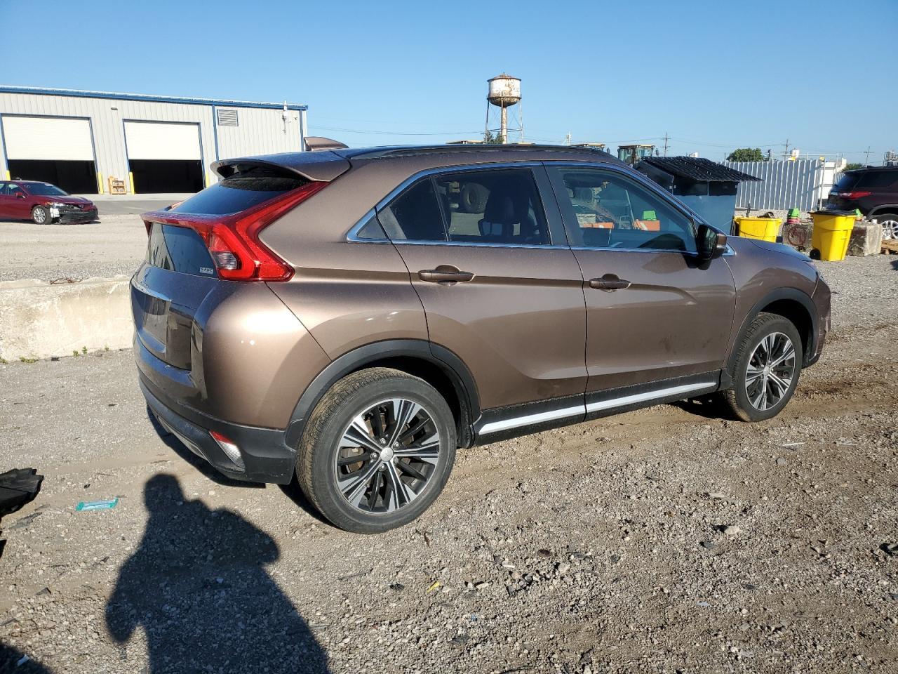 2020 Mitsubishi Eclipse Cross Se - Image 3