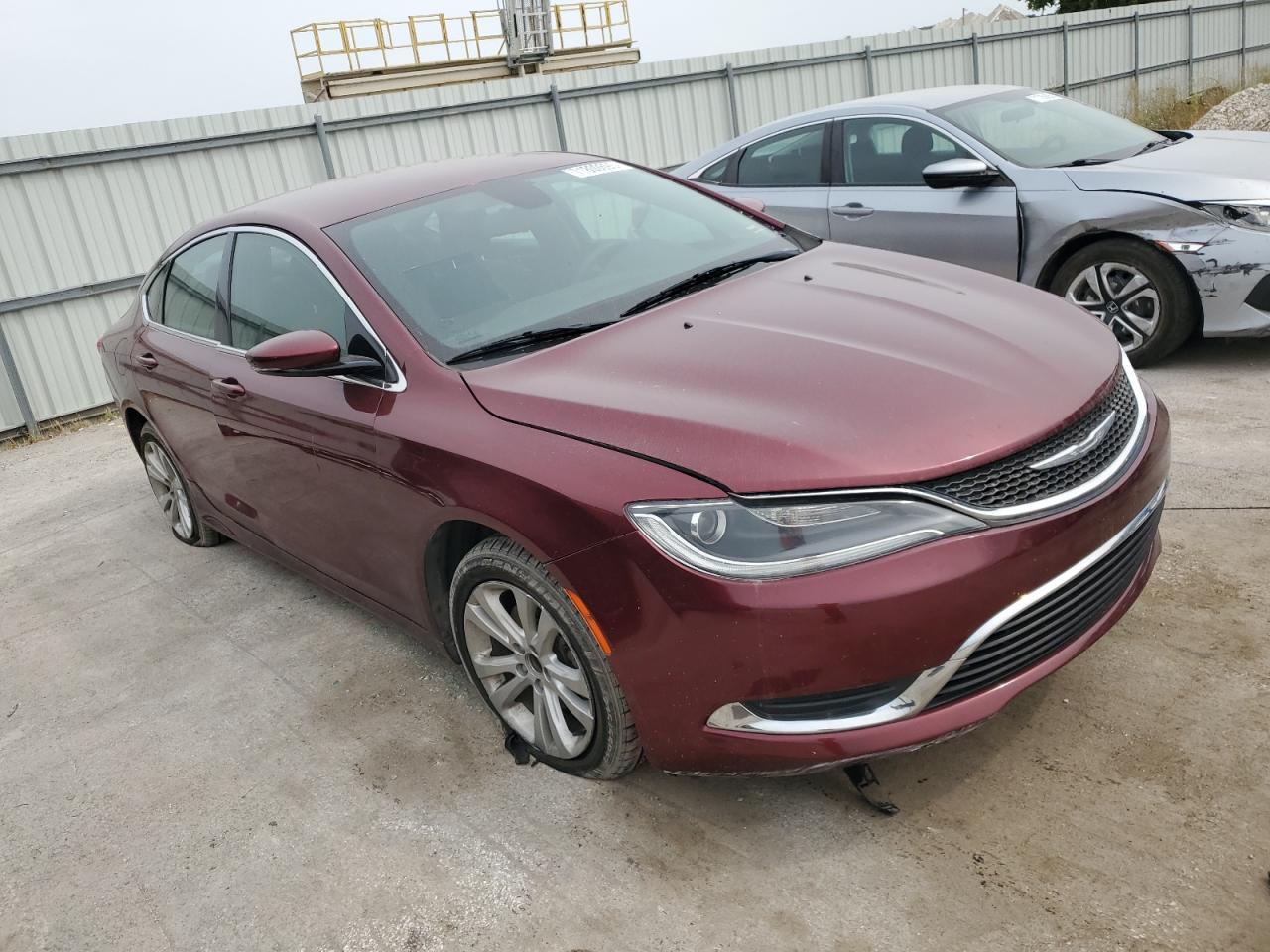 2015 Chrysler 200 Limited - Фото 4
