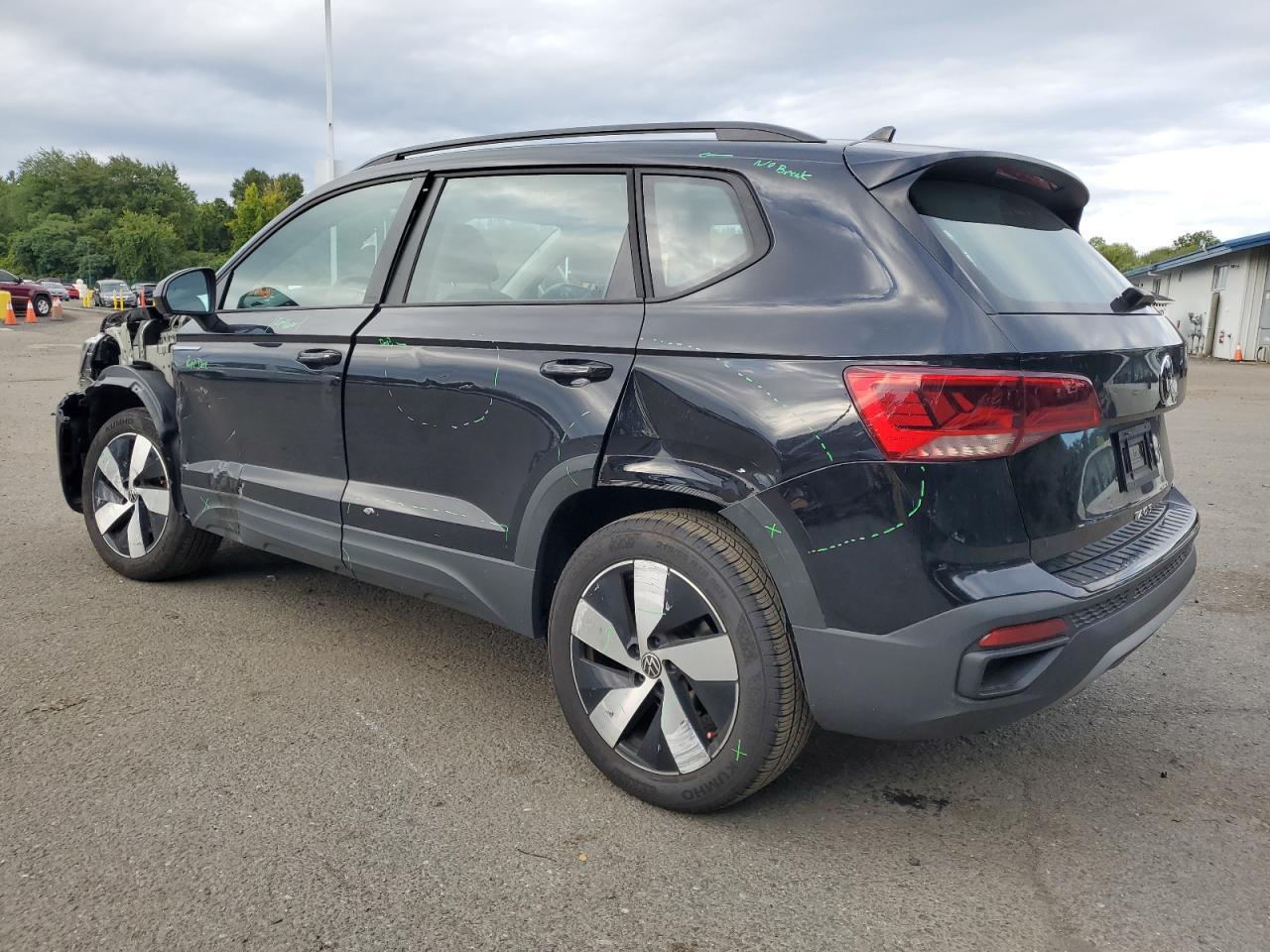 2024 Volkswagen Taos S - Фото 2