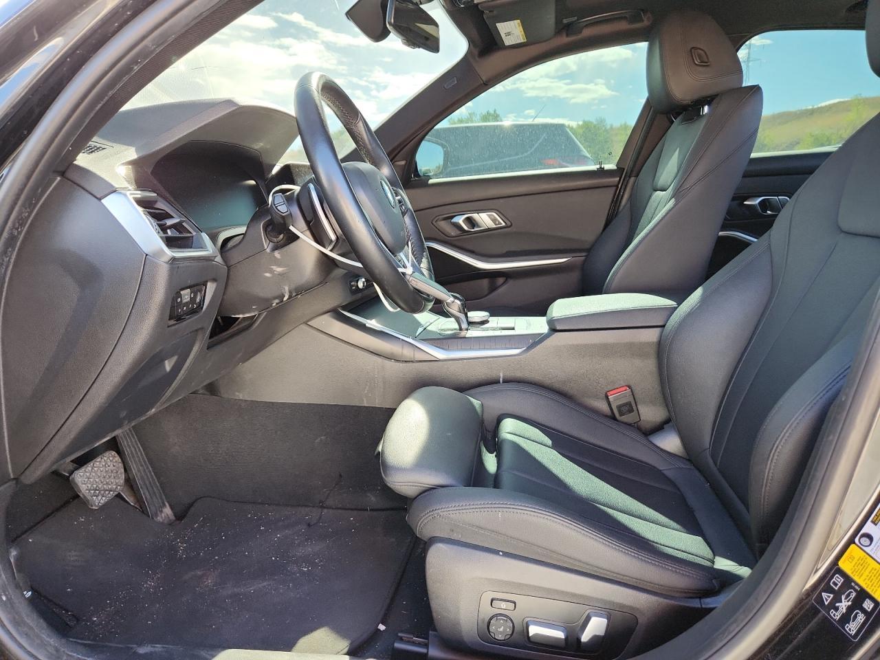 2021 BMW 330Xi - Фото 7