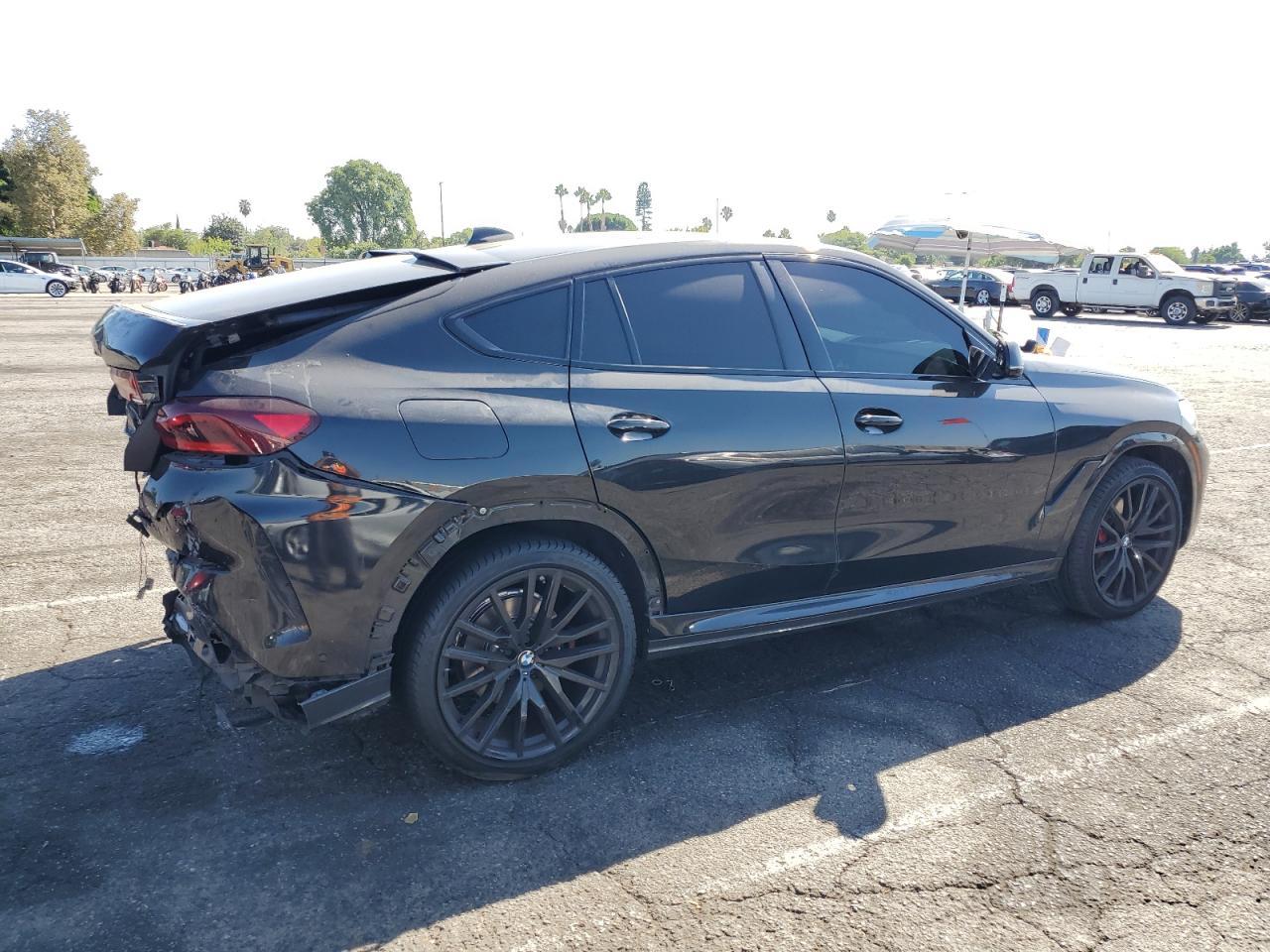 2022 BMW X6 xDrive40I - Image 3