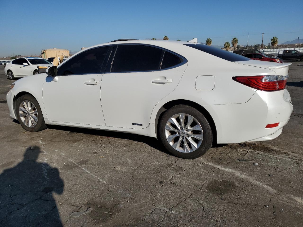 2014 Lexus Es 300H - Фото 2