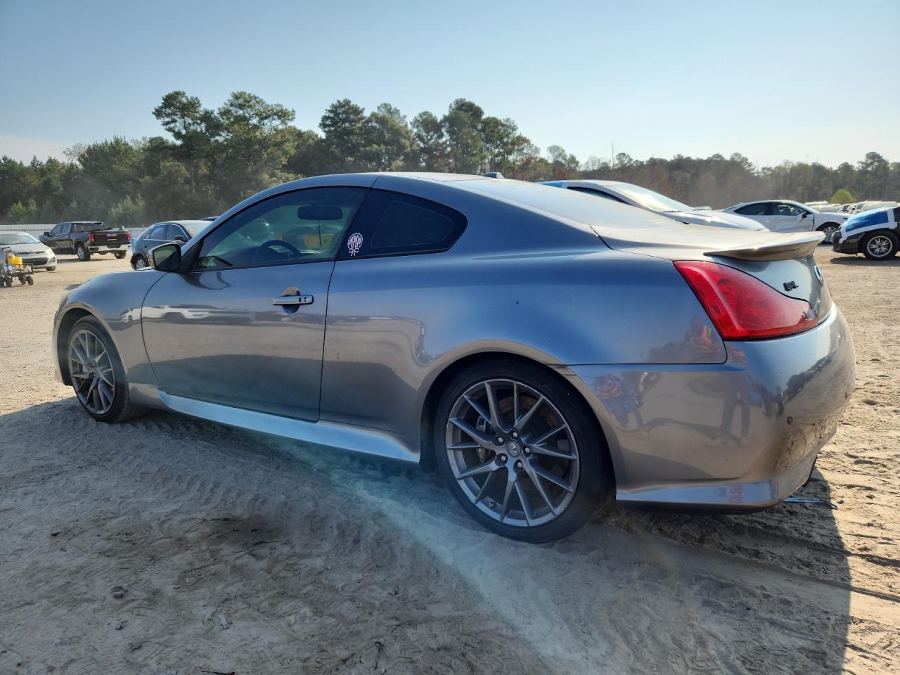 2013 Infiniti G37 Journey - Фото 2