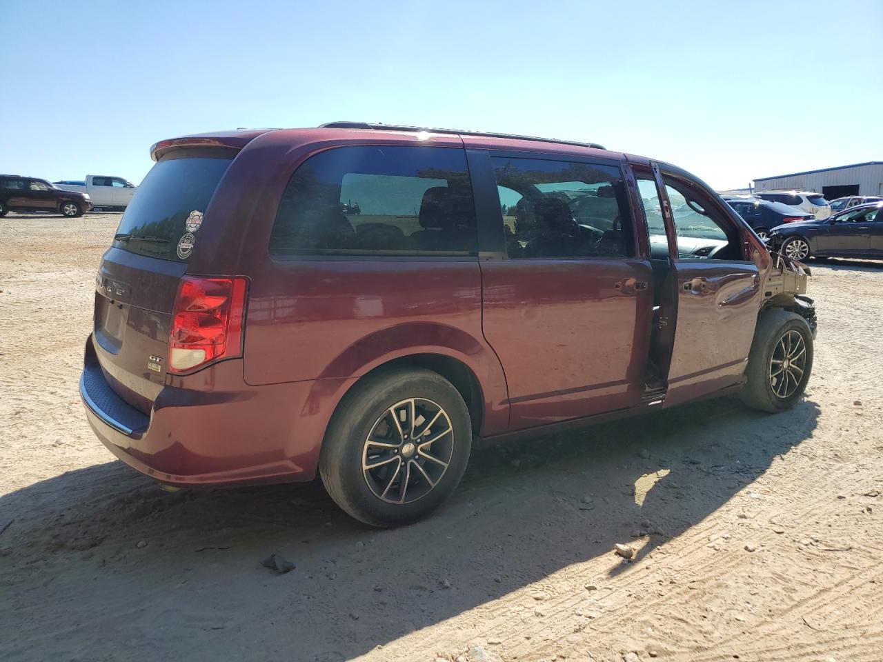 2018 Dodge Grand Caravan Gt - Фото 3