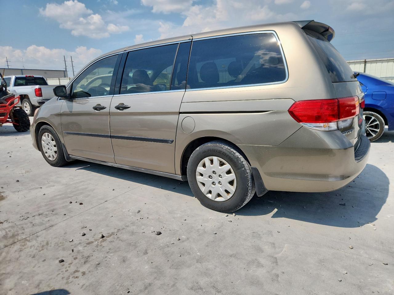 2010 Honda Odyssey Lx - Фото 2