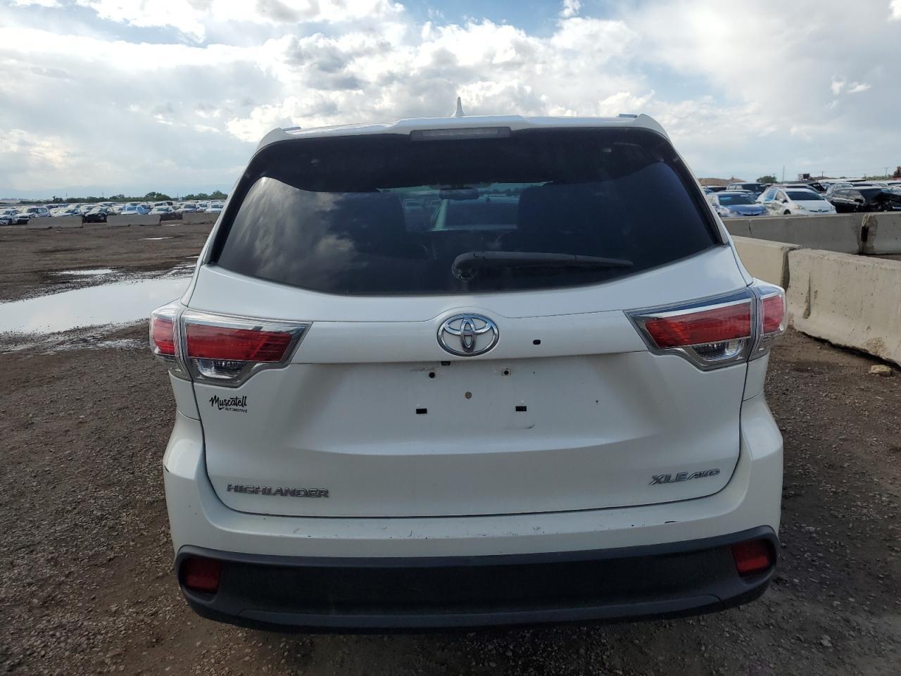 2015 Toyota Highlander Xle - Image 6