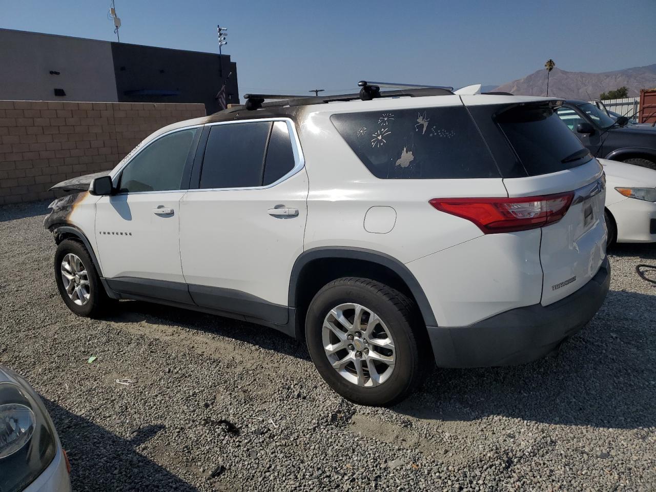 2019 Chevrolet Traverse Lt - Фото 2