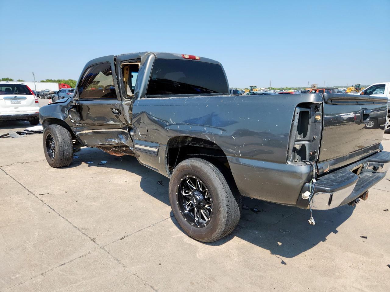 2000 Chevrolet Silverado C1500 - Фото 2