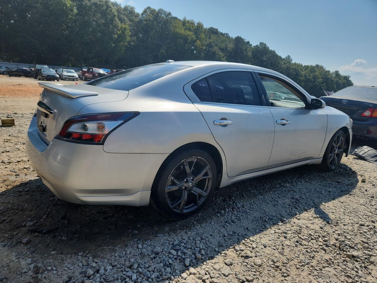2014 Nissan Maxima S - Image 3