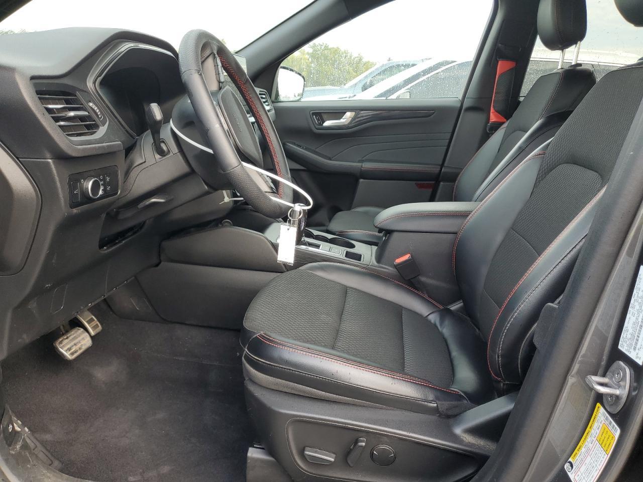 2023 Ford Escape St Line - Image 7