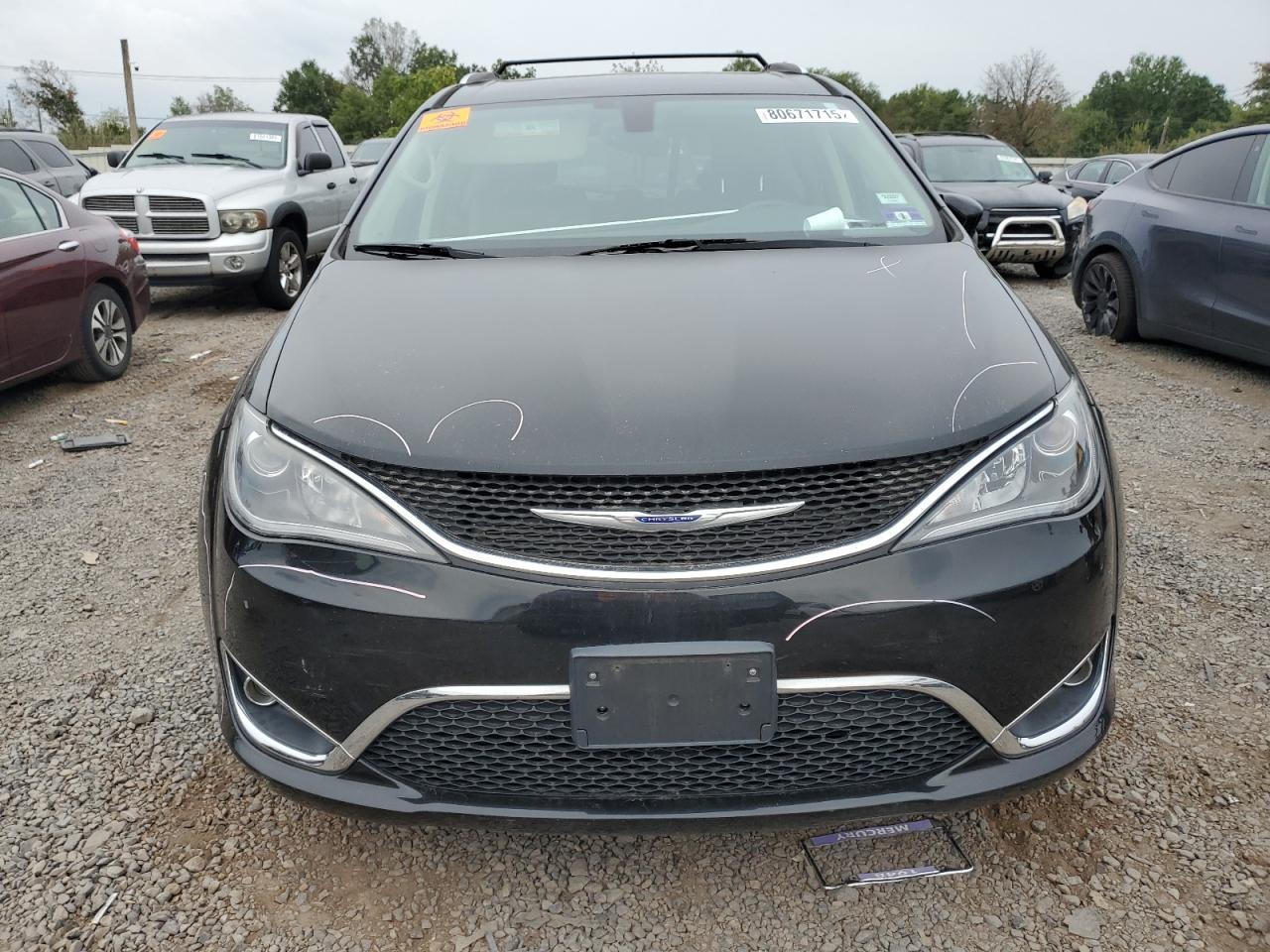 2019 Chrysler Pacifica Touring L - Image 5