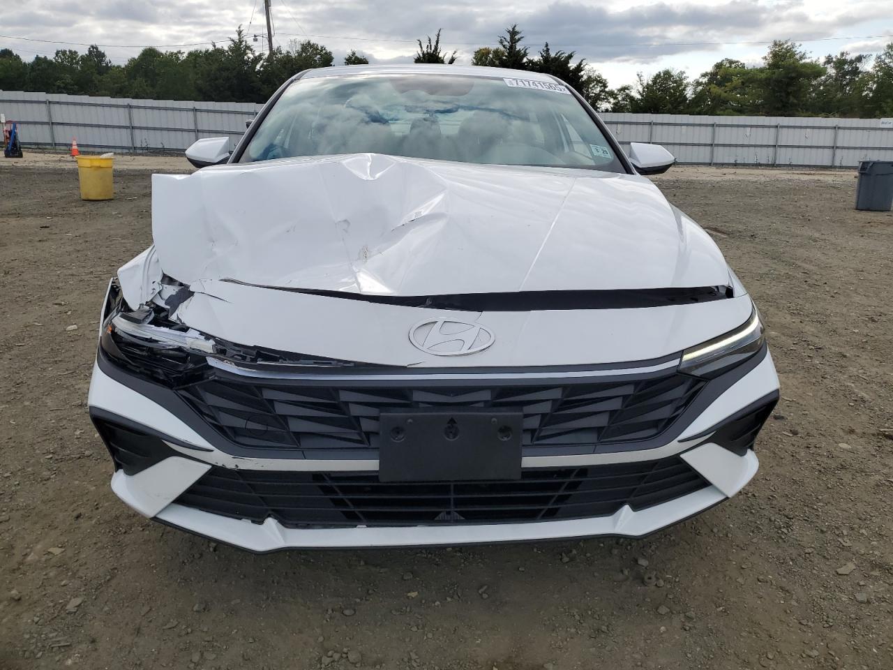 2024 Hyundai Elantra Sel - Image 5