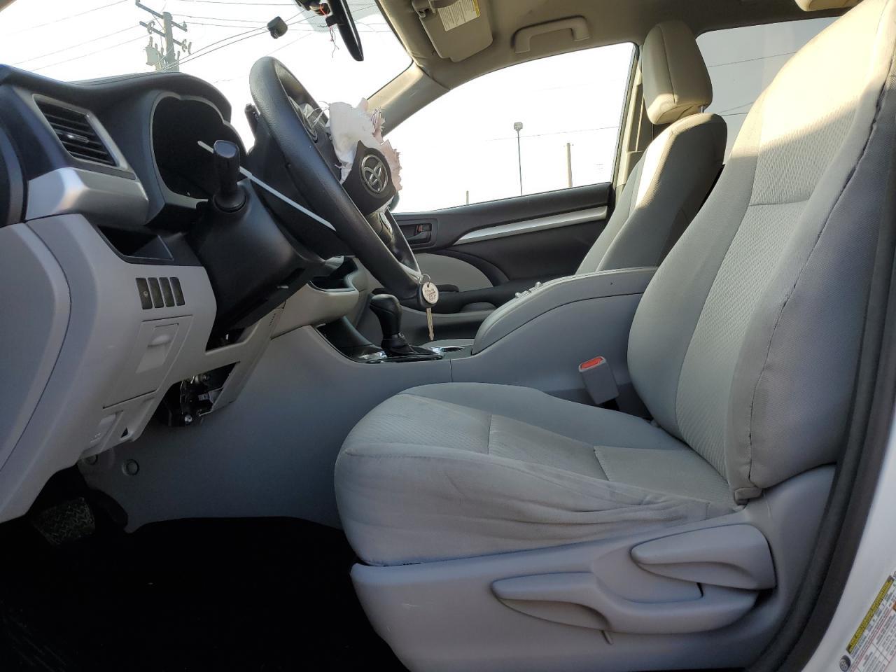 2015 Toyota Highlander Le - Фото 7