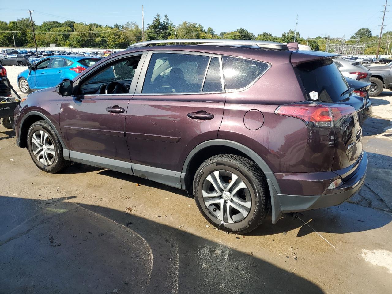 2017 Toyota Rav4 Le - Фото 2