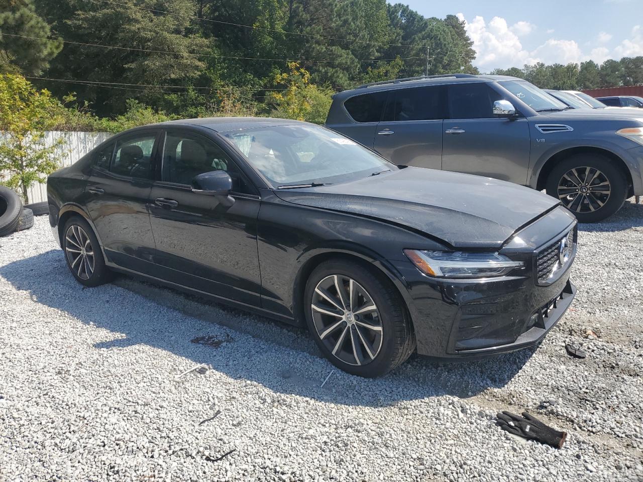2022 Volvo S60 B5 Black Edition Momentum - Фото 4
