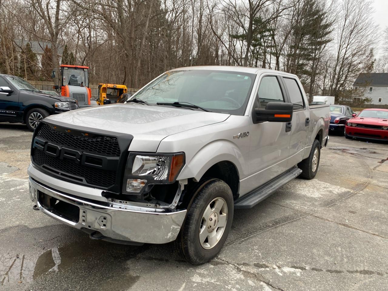2011 Ford F150 Supercrew - Фото 2