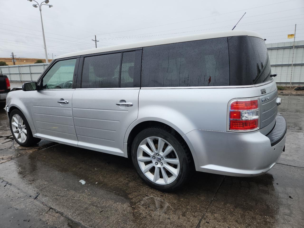 2011 Ford Flex Limited - Image 2