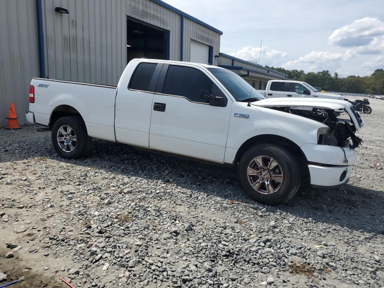 2007 Ford F150 - Image 4