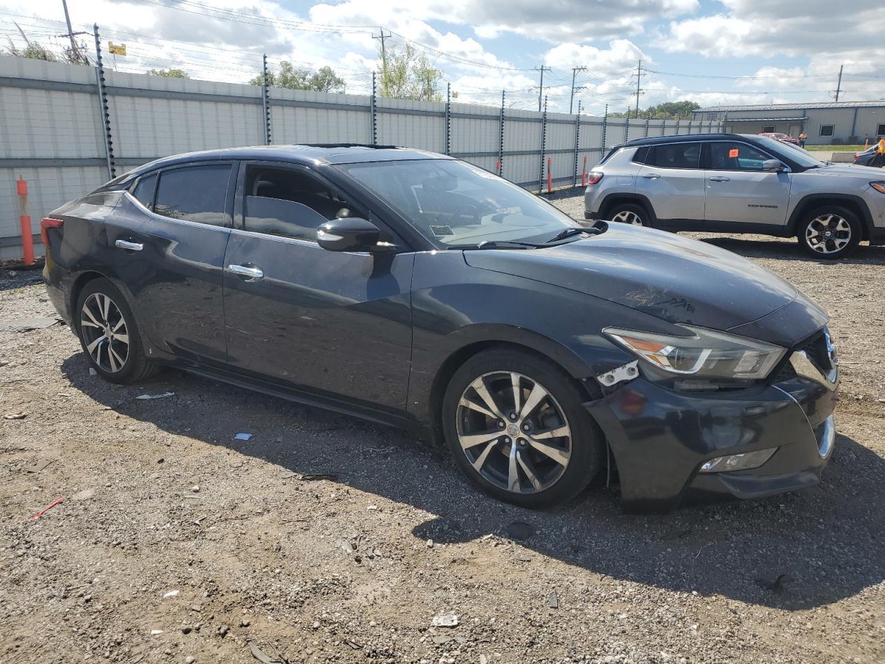 2017 Nissan Maxima 3.5S - Image 4