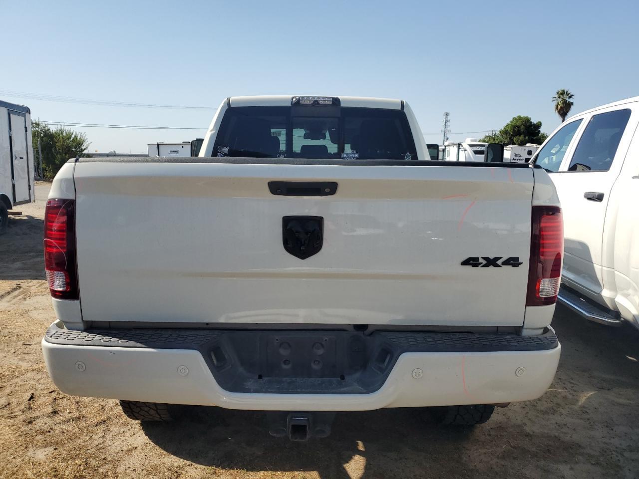 2016 Ram 3500 Laramie - Фото 6