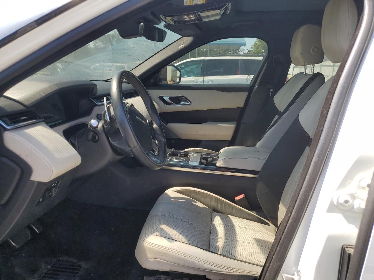 2018 Land Rover Range Rover Velar R-Dynamic Se - Image 7