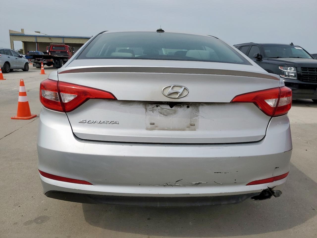 2016 Hyundai Sonata - Фото 6