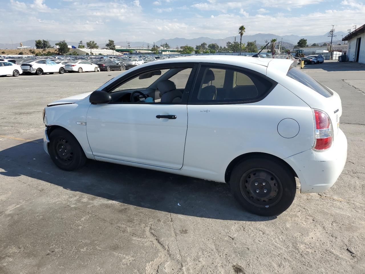 2008 Hyundai Accent Gs - Фото 2