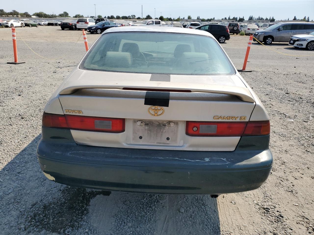1997 Toyota Camry Ce - Фото 6