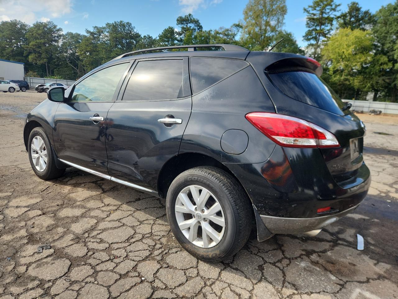 2013 Nissan Murano S - Image 2