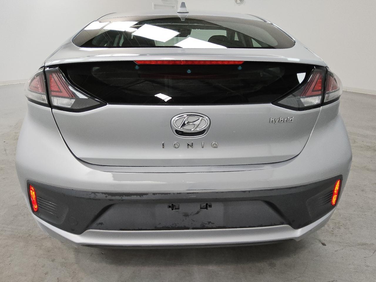 2021 Hyundai Ioniq Sel - Image 6