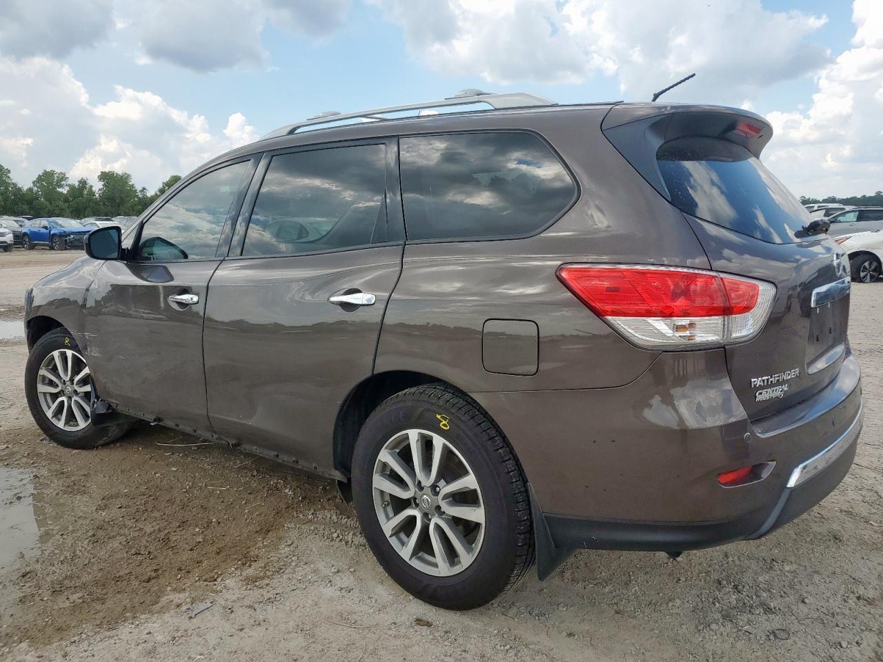 2016 Nissan Pathfinder S - Фото 2
