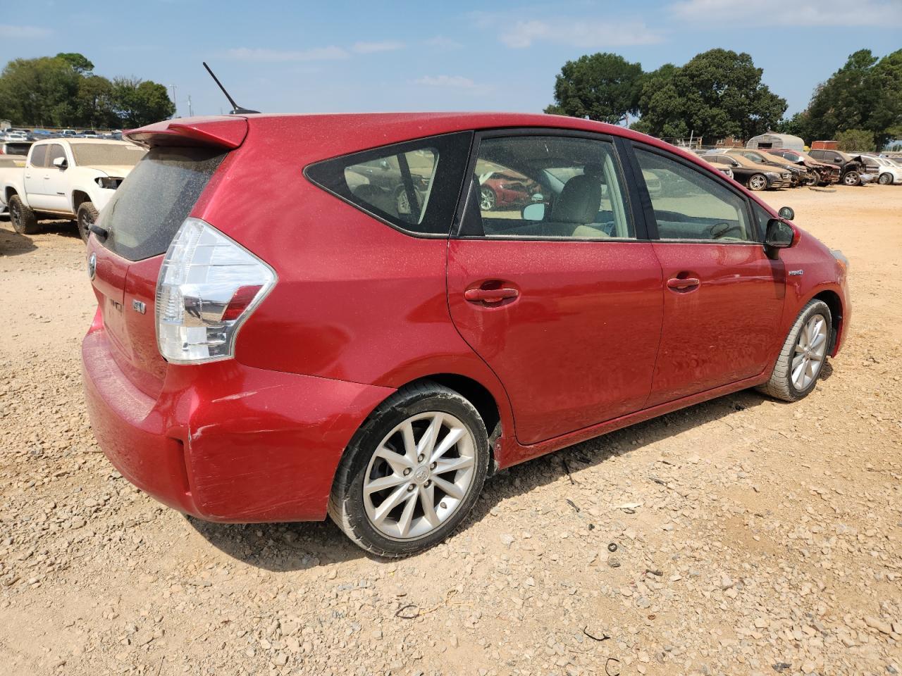 2014 Toyota Prius V - Image 3