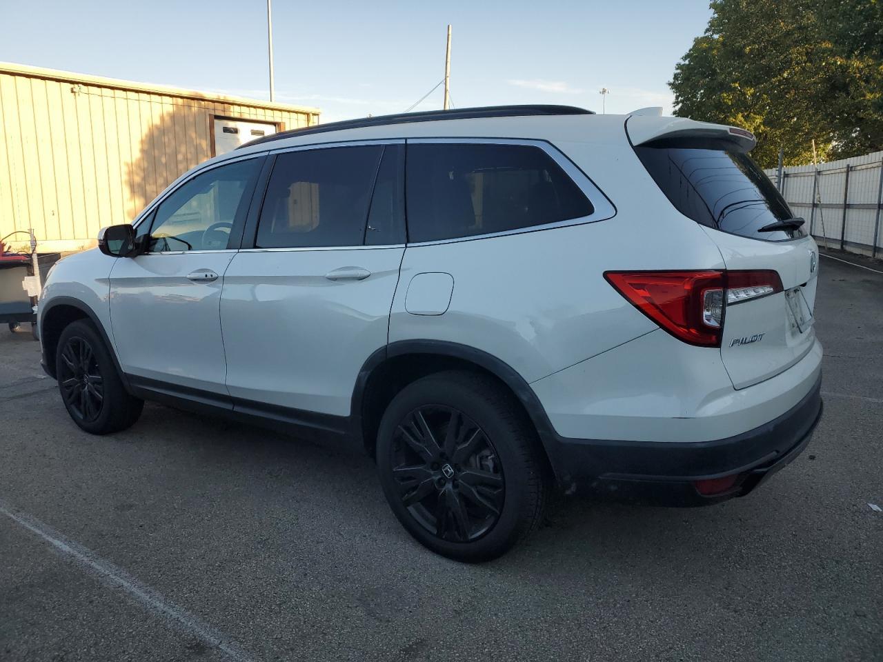 2022 Honda Pilot Se - Image 2