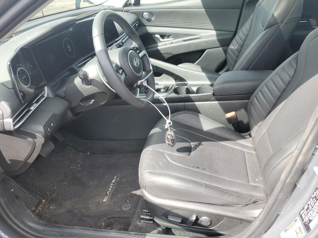 2025 Hyundai Elantra Limited - Фото 7