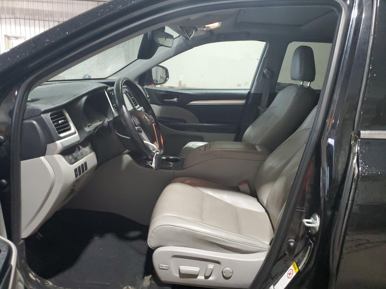 2019 Toyota Highlander Se - Image 7
