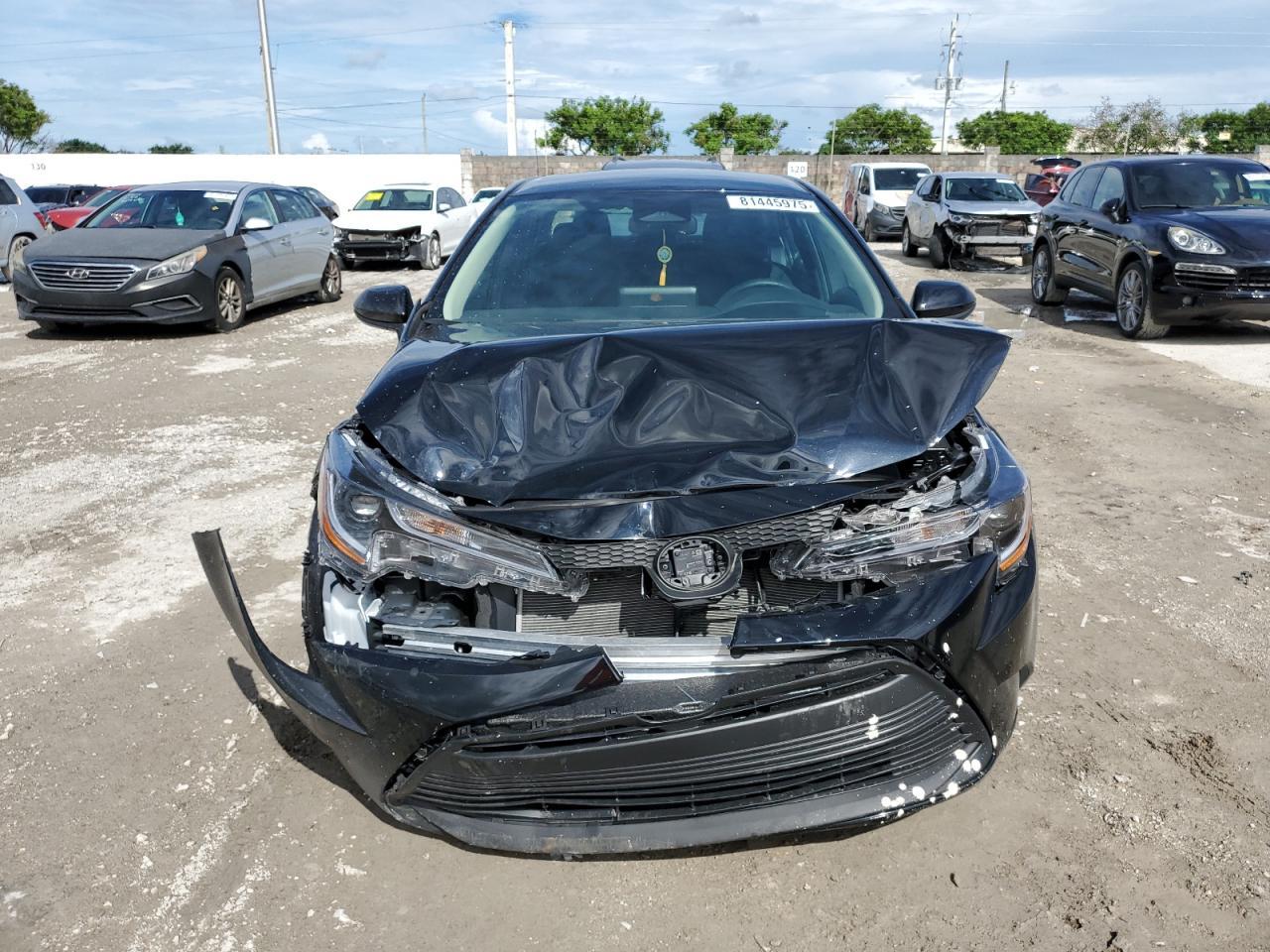 2025 Toyota Corolla Le - Фото 5