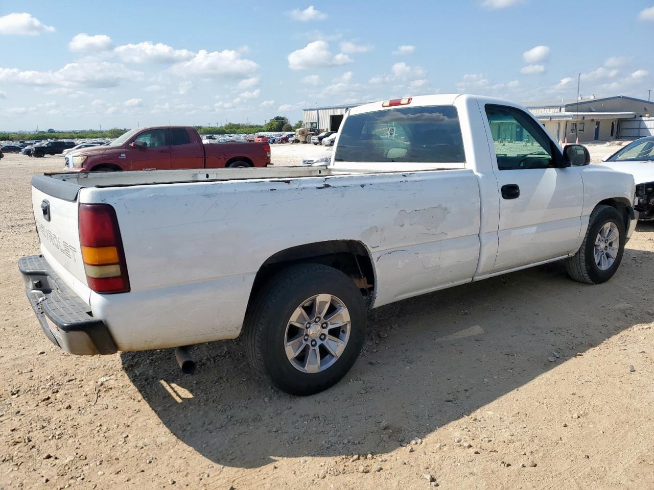 2002 Chevrolet Silverado C1500 - Фото 3