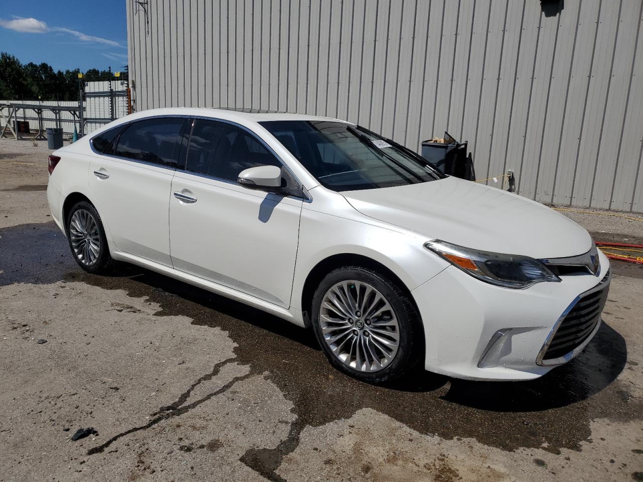 2017 Toyota Avalon Xle - Фото 4